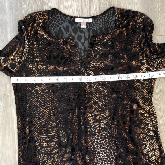 Crushed velvet Roz & Ali top - Picture 6 of 8